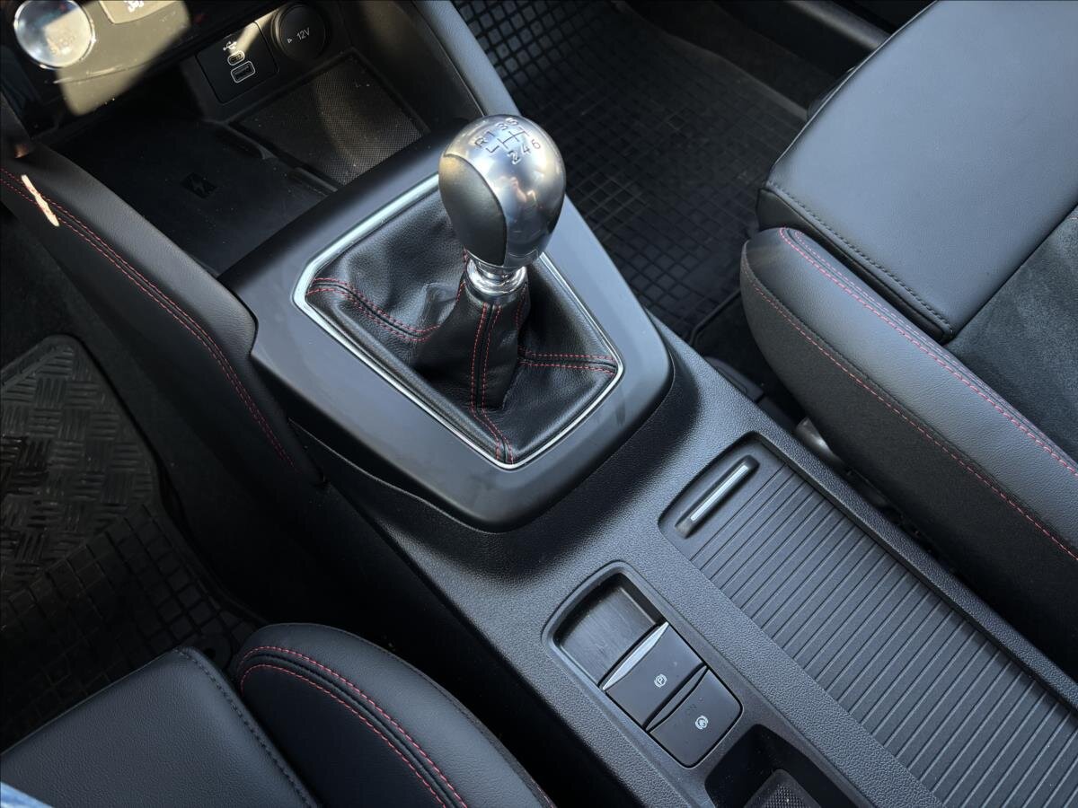 Ford Kuga SUV / Terénní 1,5 l 110 kw