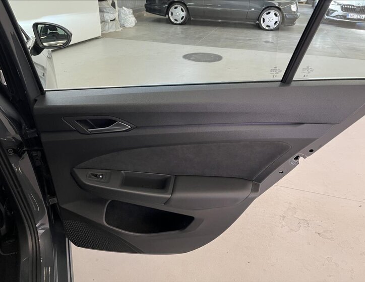 Volkswagen Golf Kombi 1,5 l 110 kw