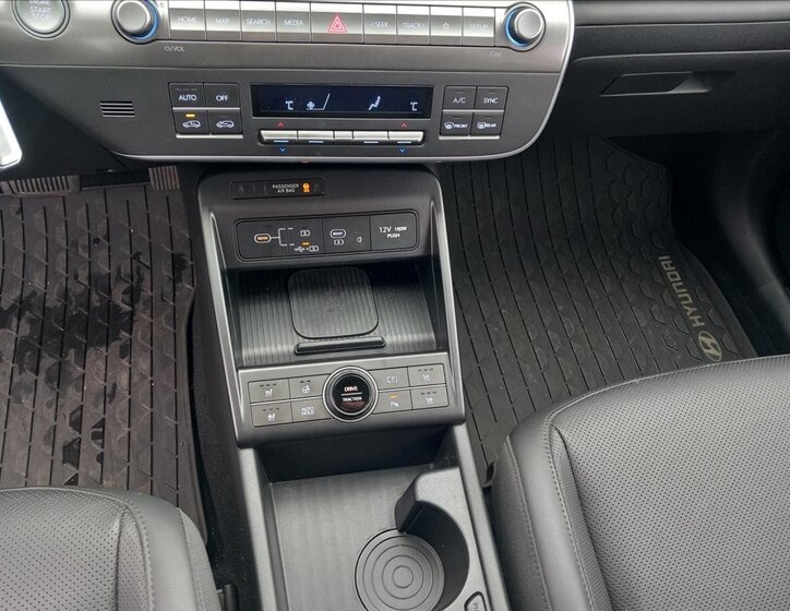 Hyundai Kona SUV / Terénní 1,6 l 145 kw