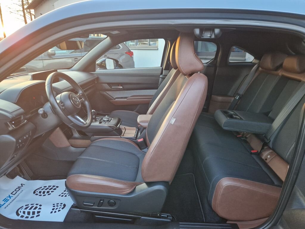 Mazda MX-30 SUV / Terénní 0,0 107 kw