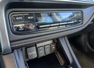 Toyota Corolla Sedan / Limuzína 1,6 l 97 kw