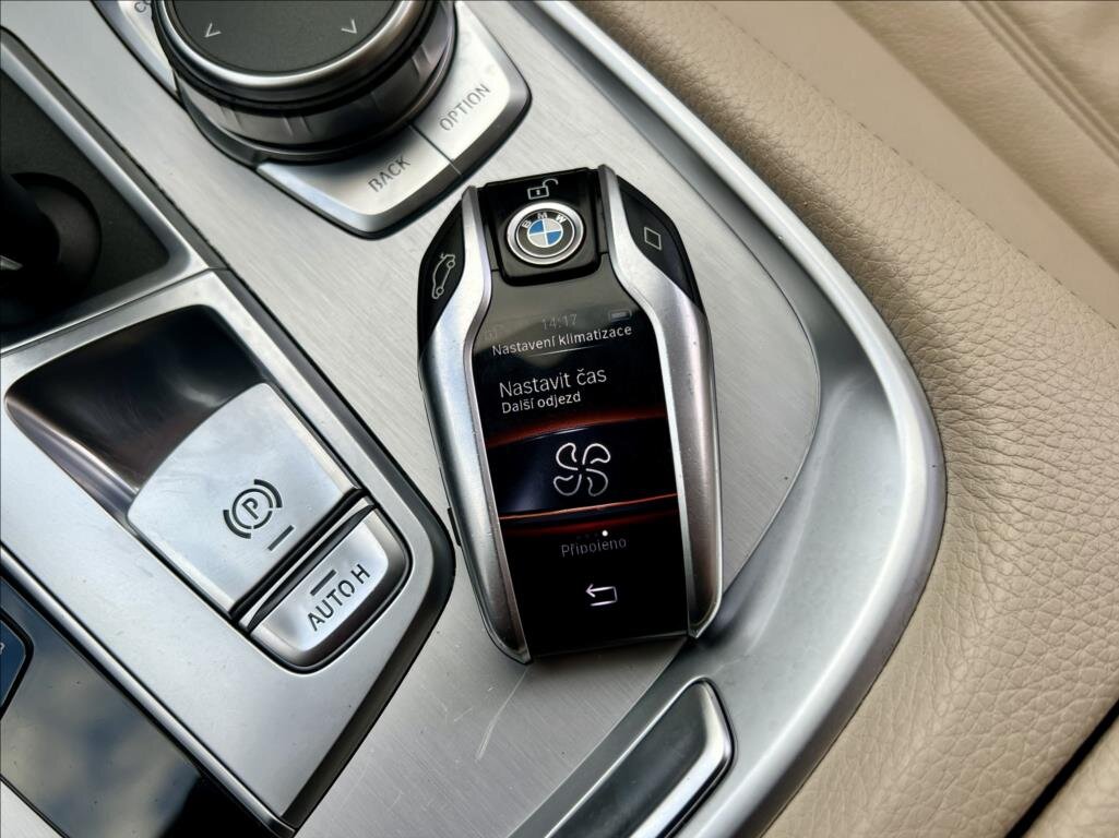 BMW Řada 7 Ostatní 3,0 l 210 kw