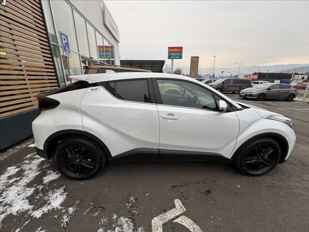 Toyota C-HR Hatchback 1,8 l 72 kw