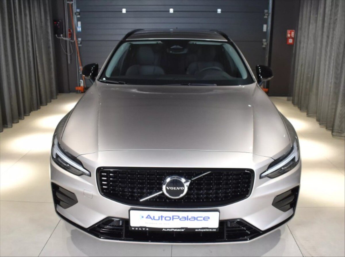 Volvo V60 Kombi 2,0 l 145 kw