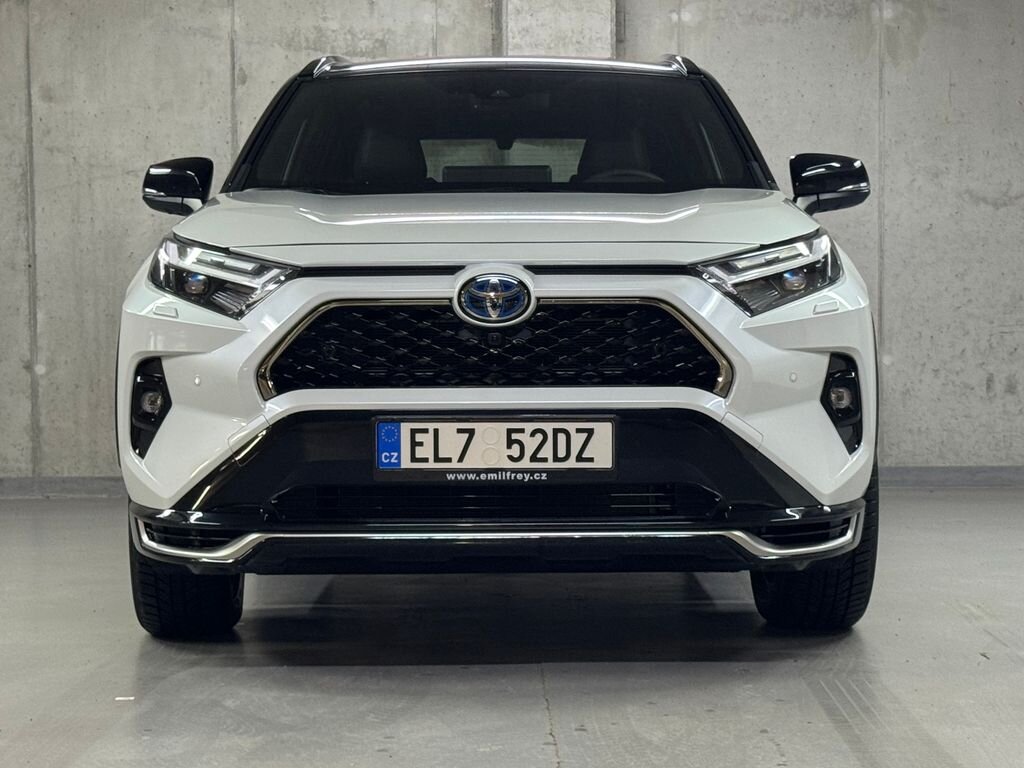 Toyota RAV4 SUV 2,5 l 228 kw