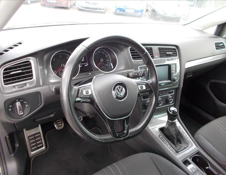 Volkswagen Golf 20