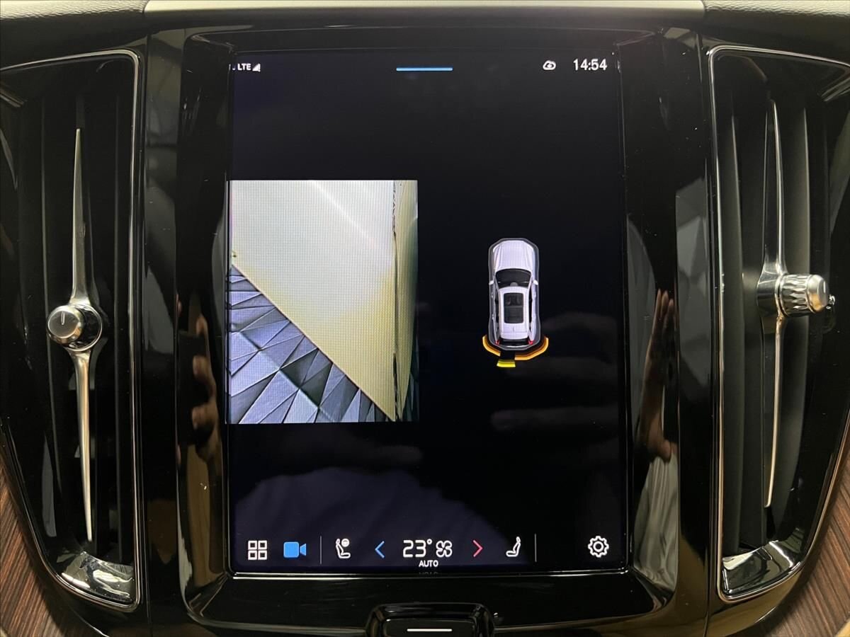 Volvo XC60 SUV 2,0 l 186 kw