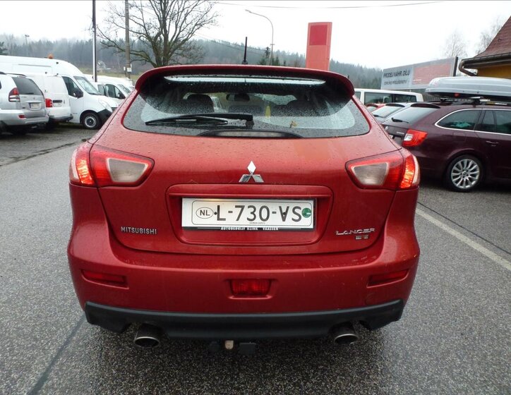 Mitsubishi Lancer Hatchback 2,0 l 217 kw