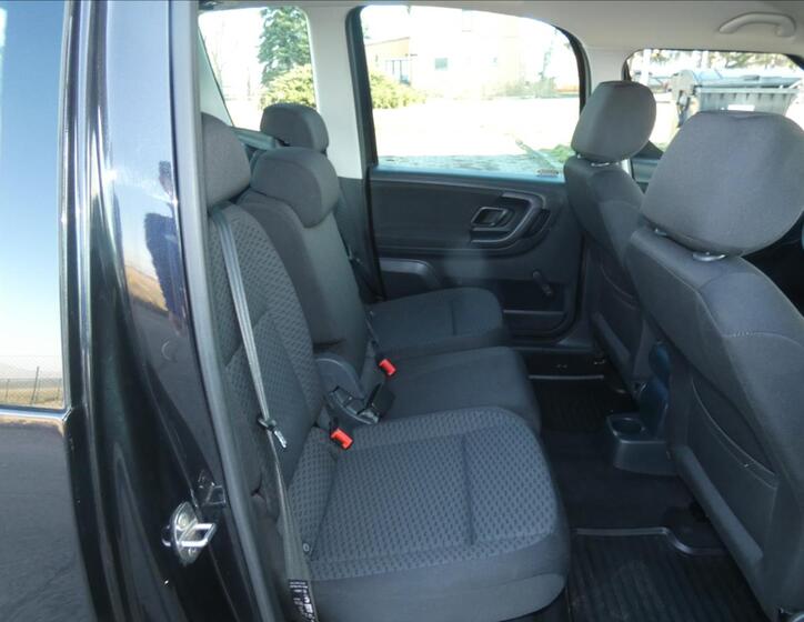 Škoda Roomster 11