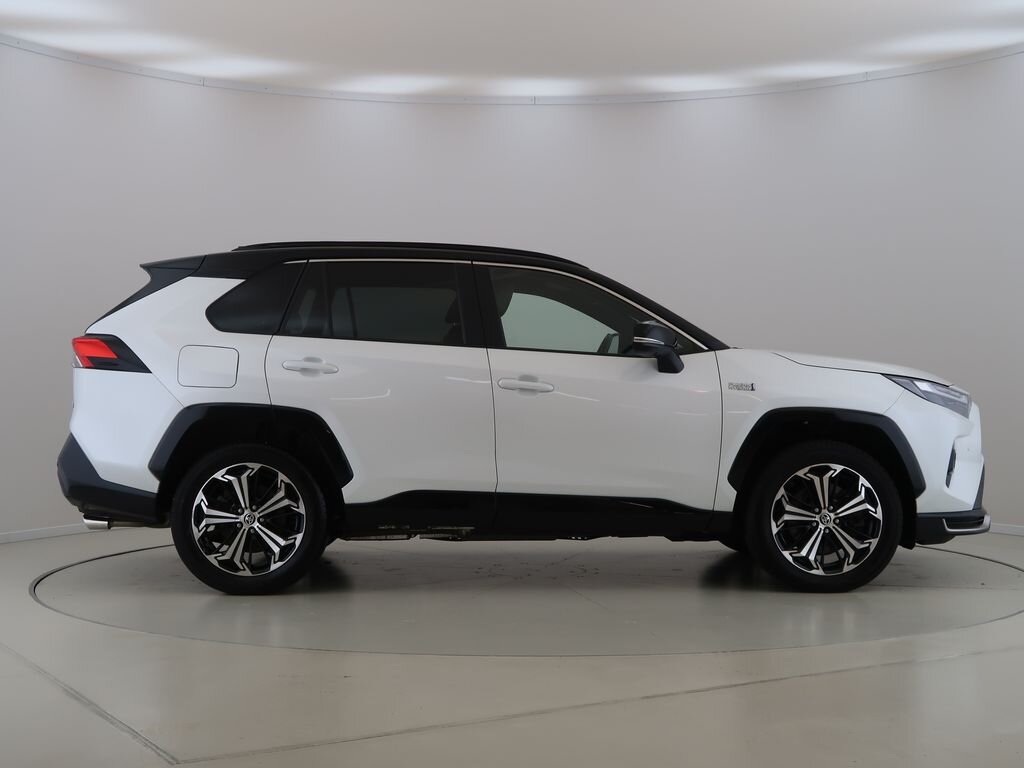 Toyota RAV4 SUV / Terénní 2,5 l 225 kw