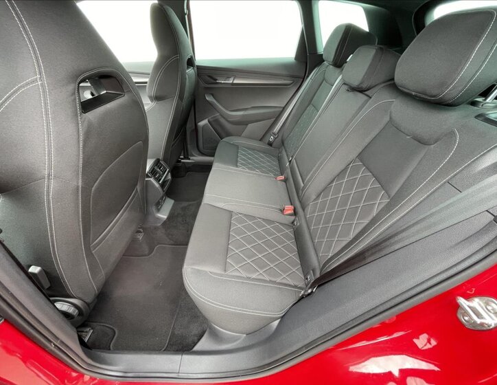 Škoda Karoq SUV / Terénní 1,5 l 110 kw