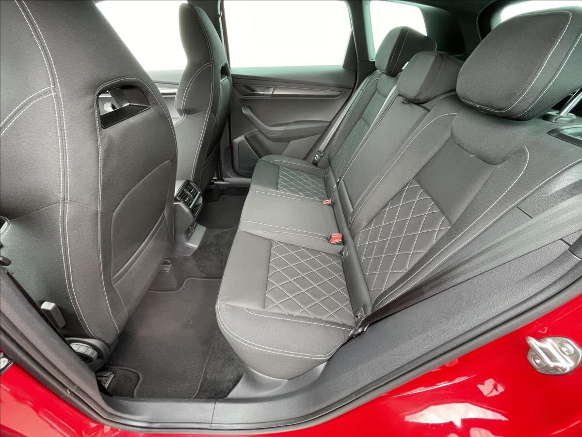Škoda Karoq SUV / Terénní 1,5 l 110 kw