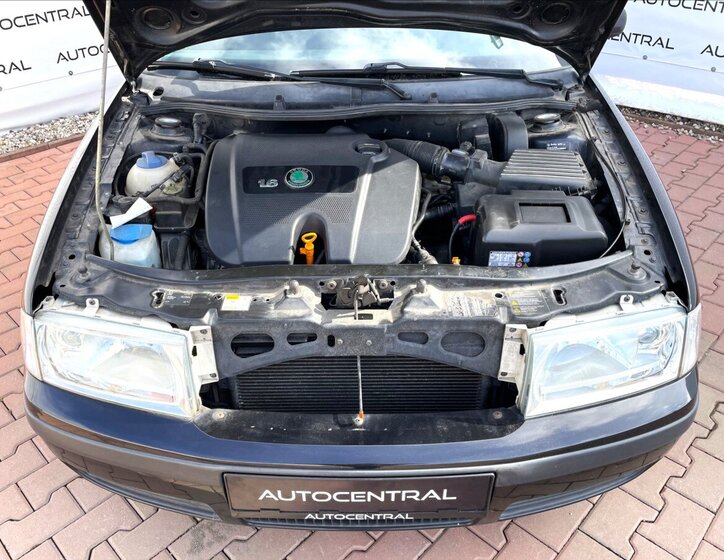 Škoda Octavia Sedan / Limuzína 1,6 l 75 kw