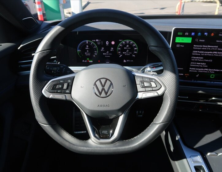 Volkswagen Passat Kombi 1,5 l 130 kw