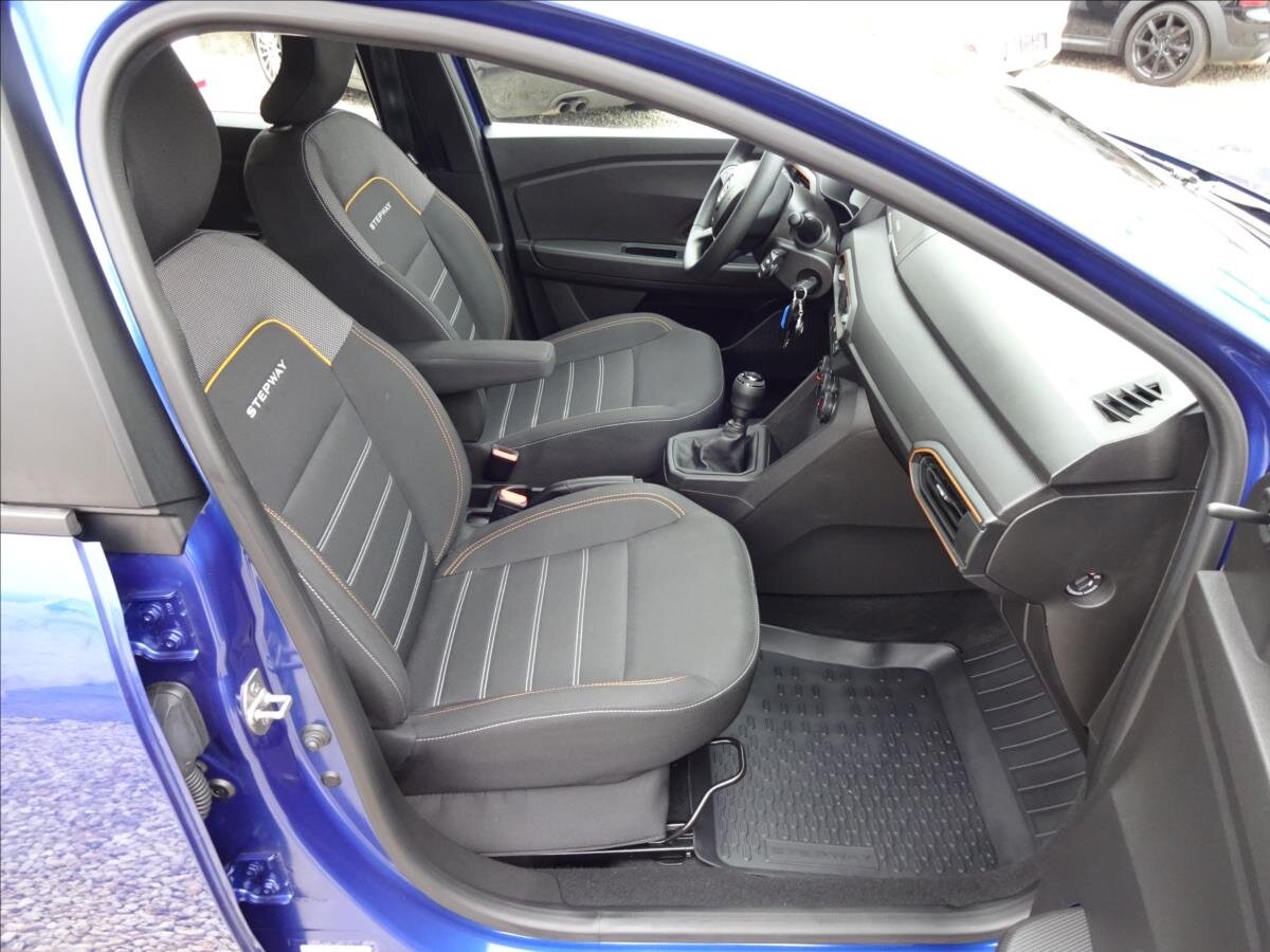 Dacia Sandero Hatchback 999,0 67 kw