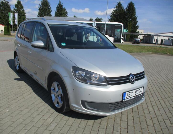 Volkswagen Touran 6