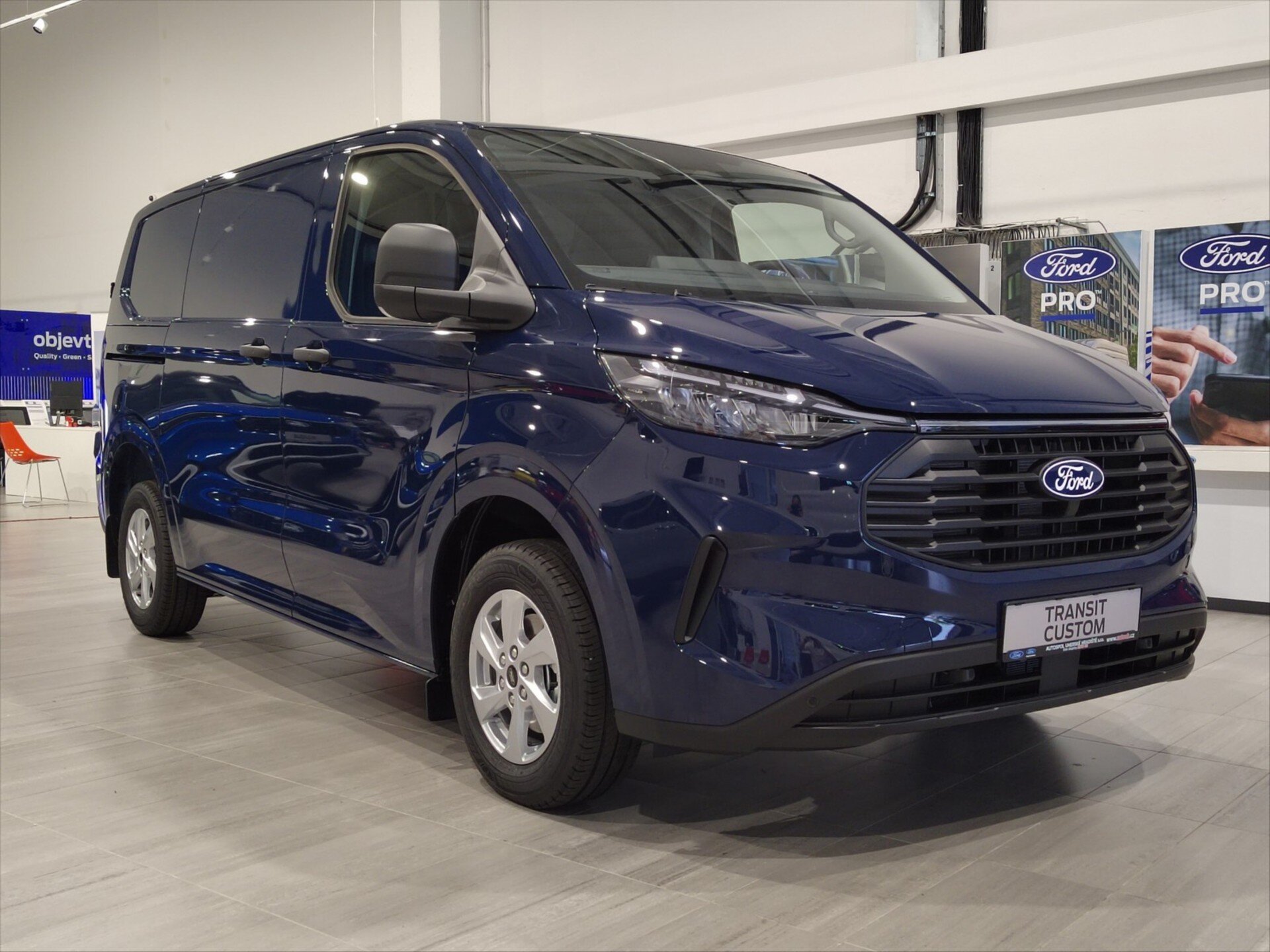 Ford Transit Custom Skříň 2,0 l 100 kw