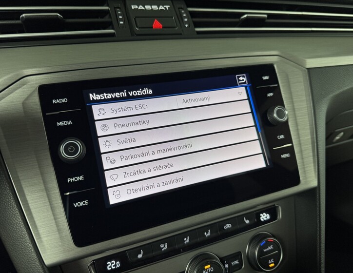 Volkswagen Passat 25