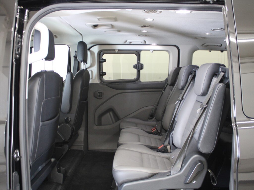 Ford Tourneo Custom MPV 2,0 l 125 kw