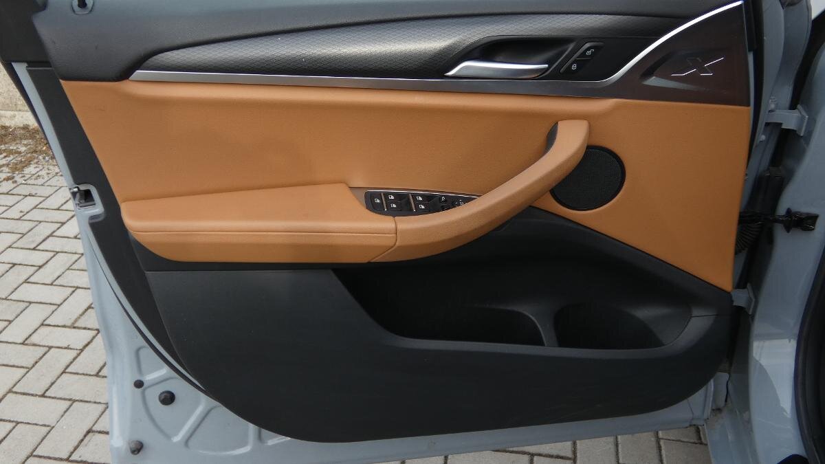 BMW X3 SUV / Terénní 2,0 l 140 kw