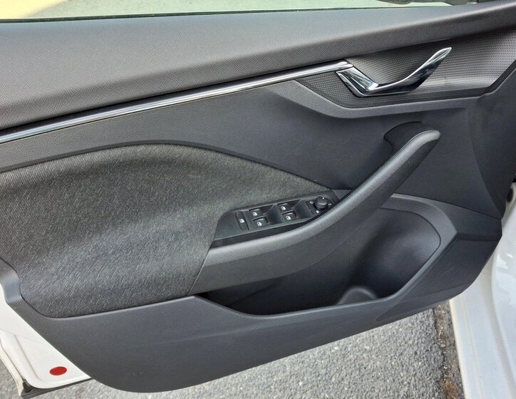 Škoda Scala Hatchback 1,6 l 85 kw