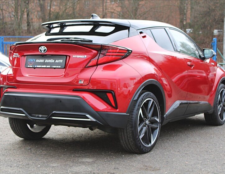 Toyota C-HR 5