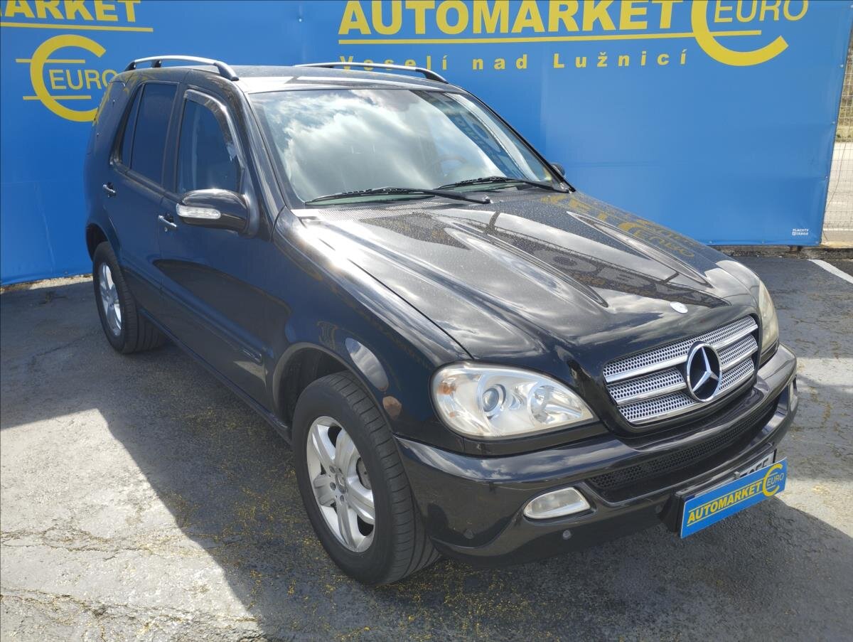 Mercedes-Benz Třídy M SUV / Terénní 2,7 l 120 kw