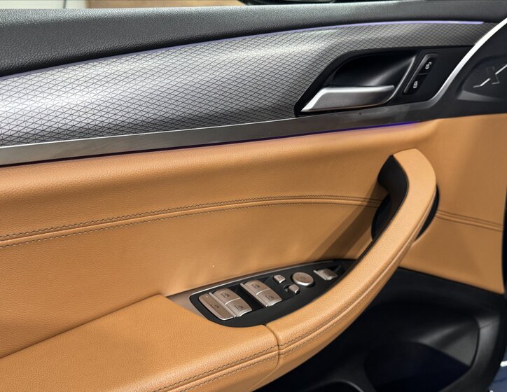 BMW X4 SUV 3,0 l 195 kw