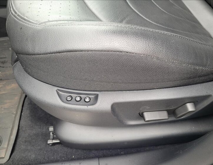 Citroën C4 SpaceTourer Kombi 2,0 l 120 kw