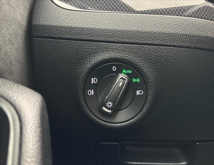 Škoda Superb Liftback 2,0 l 140 kw