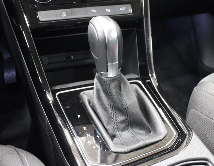 Volkswagen Touran 25