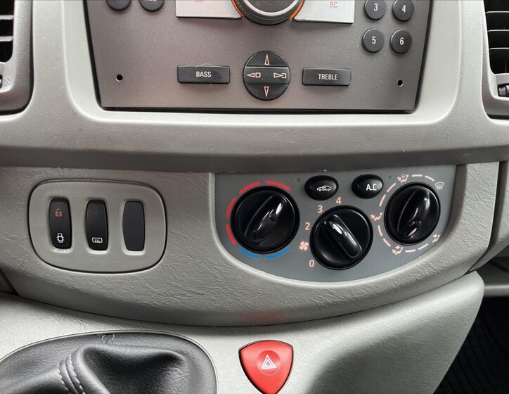 Opel Vivaro VAN-Minibus 2,0 l 84 kw