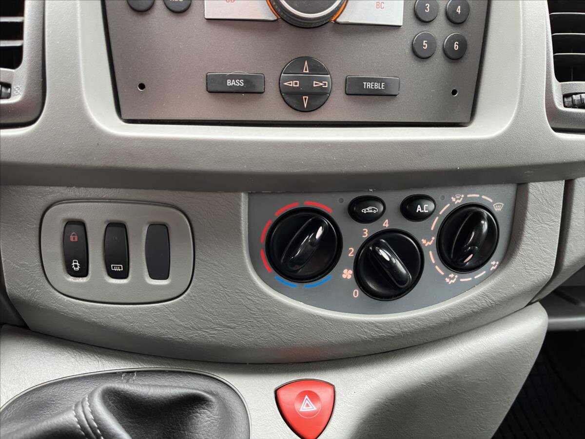 Opel Vivaro VAN-Minibus 2,0 l 84 kw