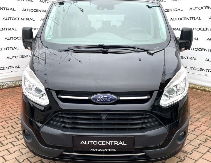 Ford Tourneo Custom 2
