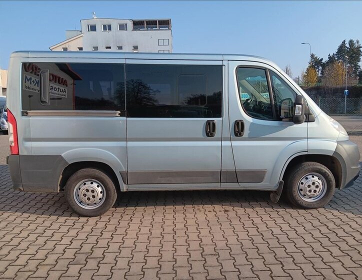 Citroën Jumper Kombi 2,2 l 81 kw