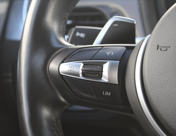 BMW X2 SUV / Terénní 2,0 l 140 kw