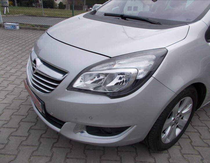 Opel Meriva MPV 1,4 l 88 kw