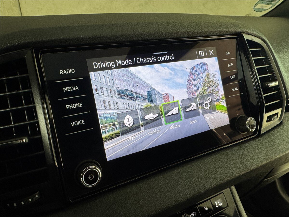 Škoda Karoq SUV / Terénní 2,0 l 110 kw