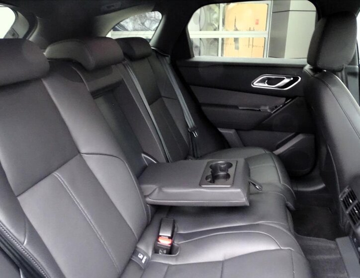 Land Rover Range Rover Velar SUV / Terénní 2,0 l 297 kw