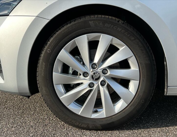 Škoda Octavia Sedan 2,0 l 85 kw