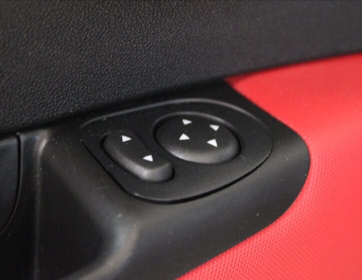 Fiat 500 Hatchback 899,0 63 kw