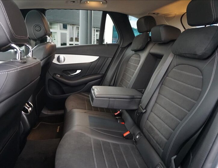 Mercedes-Benz GLC 10