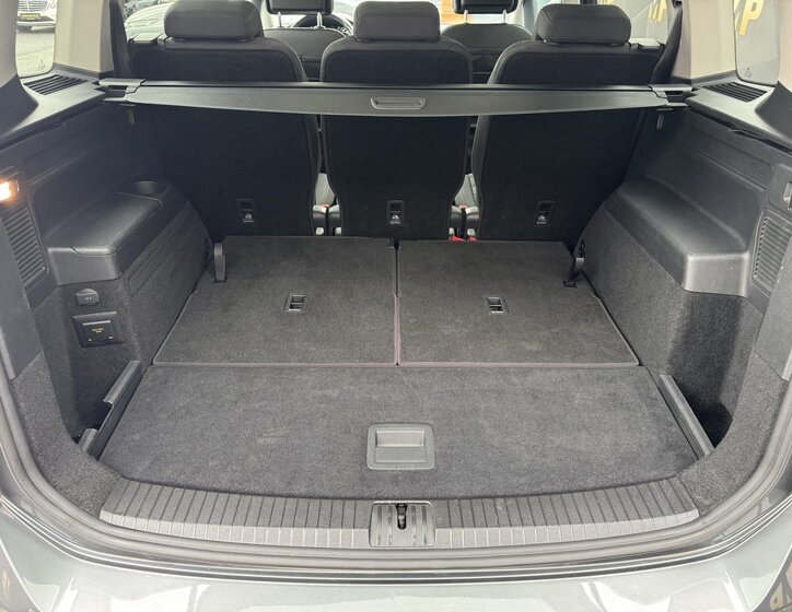 Volkswagen Touran 38