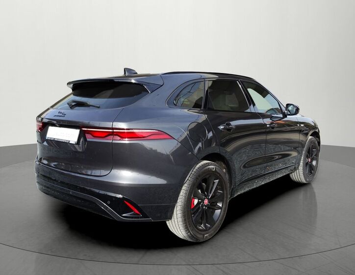 Jaguar F-Pace 4