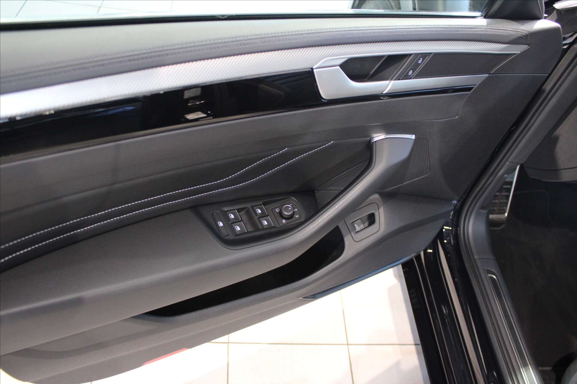 Volkswagen Arteon Kombi 2,0 l 147 kw