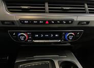 Audi Q7 17