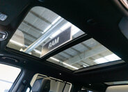 Jeep Wagoneer SUV / Terénní 5,7 l 292 kw