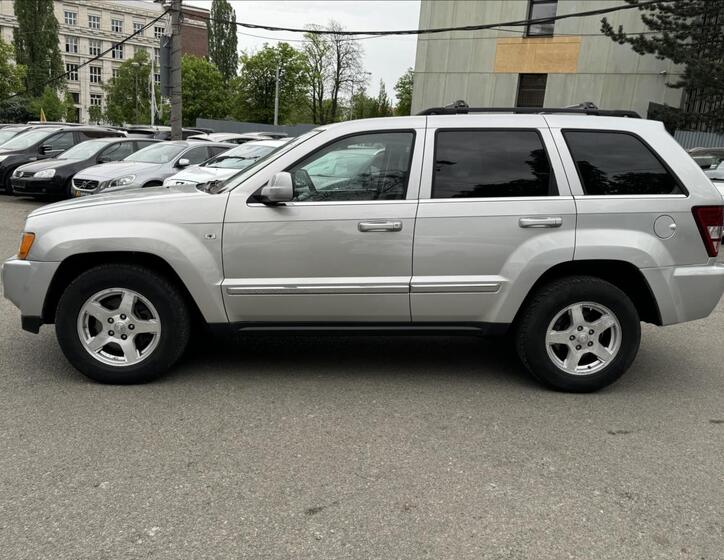 Jeep Grand Cherokee 4