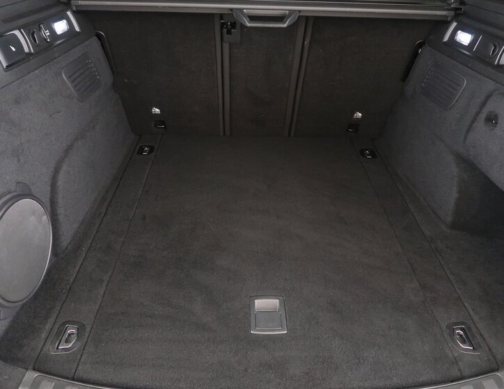 Alfa Romeo Stelvio SUV / Terénní 2,0 l 206 kw