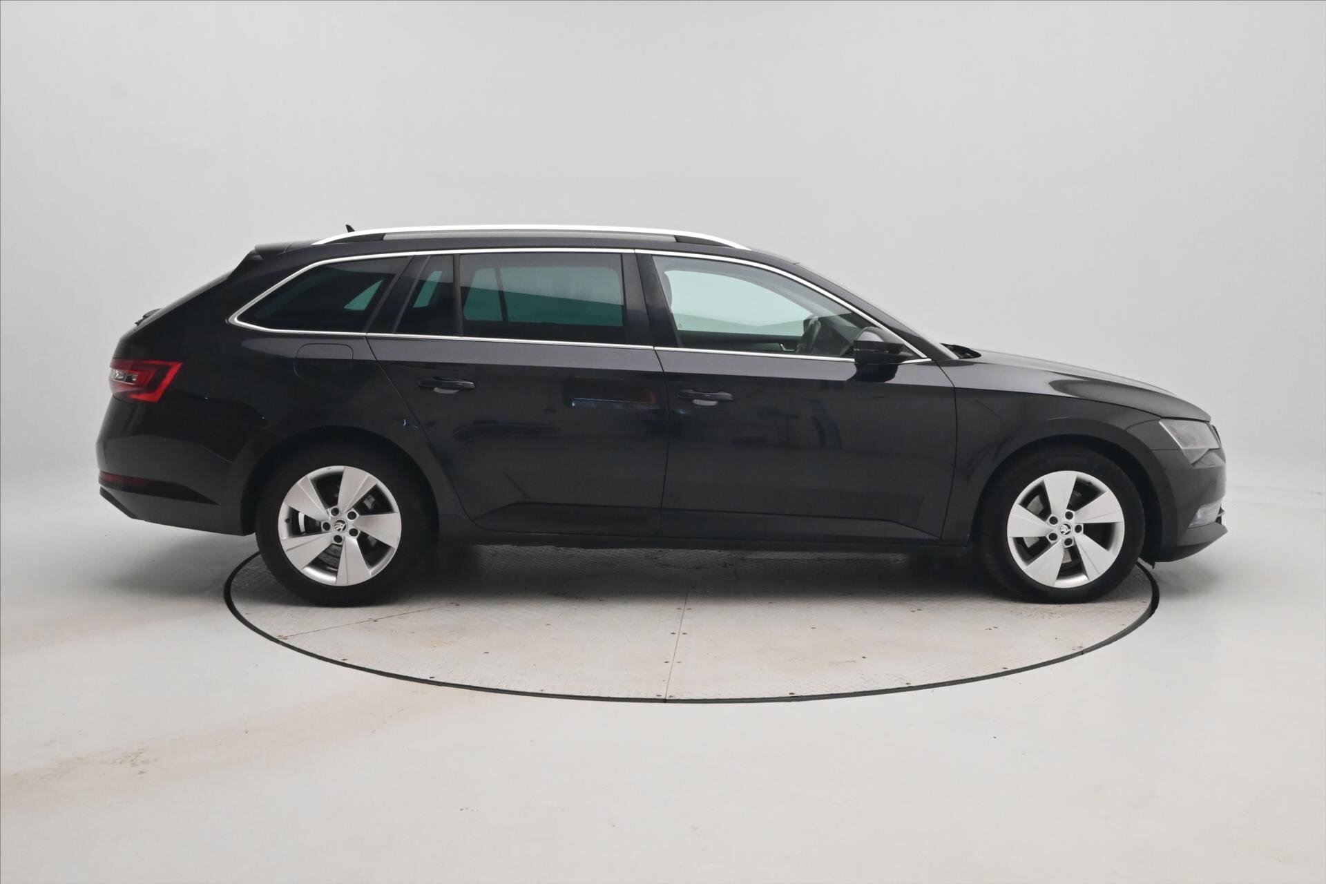 Škoda Superb Kombi 2,0 l 110 kw